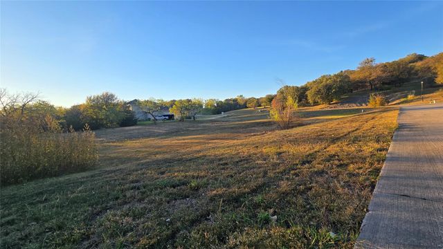 2202 Mountain Lakes Drive, Cedar Hill, TX 75104
