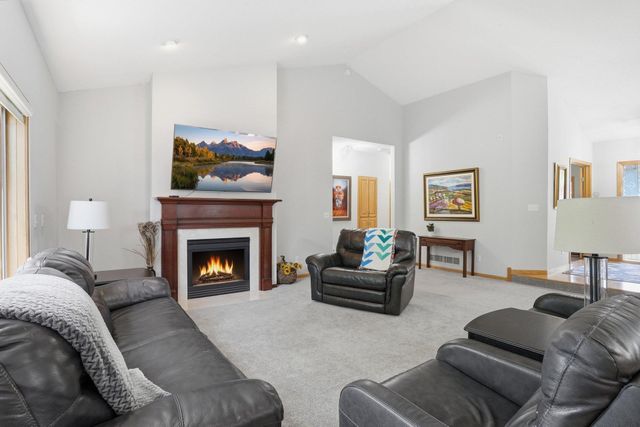13076 180th Avenue NW, Elk River, MN 55330