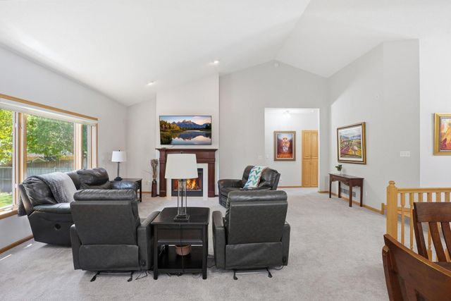 13076 180th Avenue NW, Elk River, MN 55330