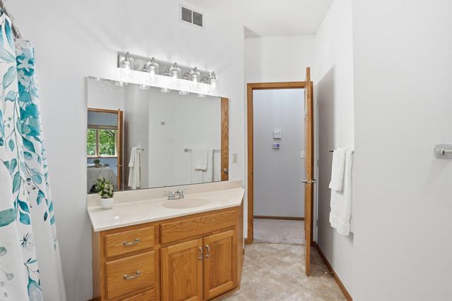 13076 180th Avenue NW, Elk River, MN 55330