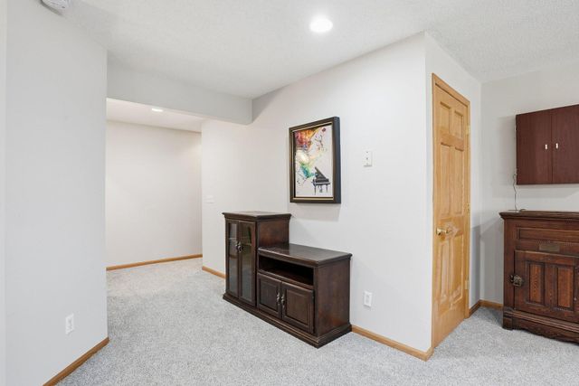 13076 180th Avenue NW, Elk River, MN 55330