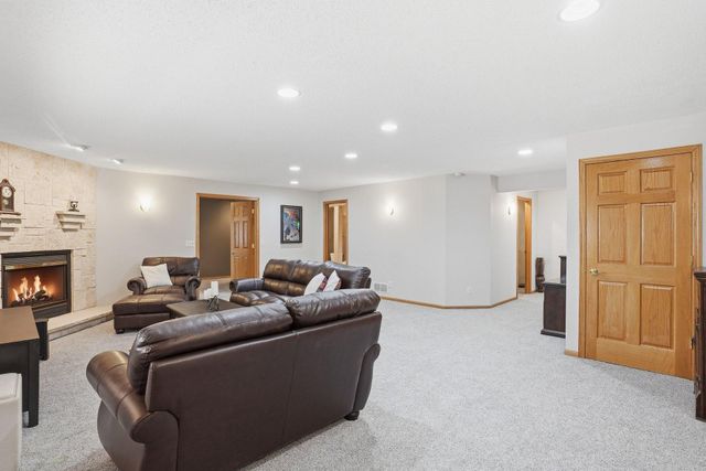 13076 180th Avenue NW, Elk River, MN 55330