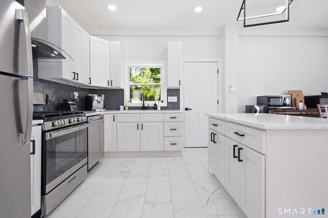 115 Emerson Street, New Haven, CT 06515