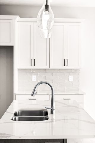 5211 Castlebar Drive, Bloomington, IL 61705