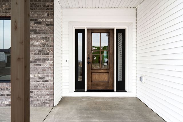 5211 Castlebar Drive, Bloomington, IL 61705