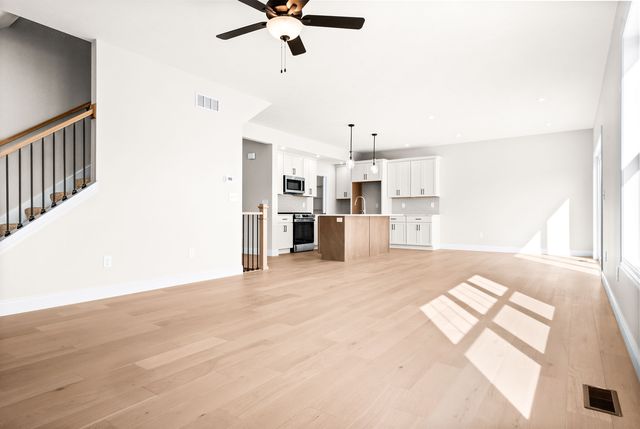 5211 Castlebar Drive, Bloomington, IL 61705