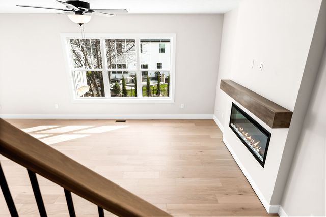 5211 Castlebar Drive, Bloomington, IL 61705