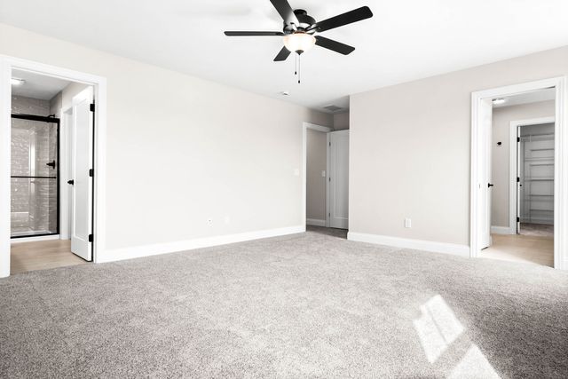 5211 Castlebar Drive, Bloomington, IL 61705