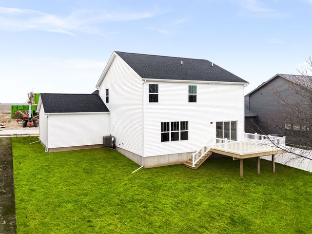 5211 Castlebar Drive, Bloomington, IL 61705