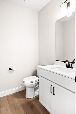 5211 Castlebar Drive, Bloomington, IL 61705