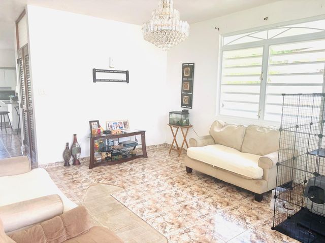 CARR 788 KM 6.7 TOMAS DE CASTRO I, Caguas, PR 00725