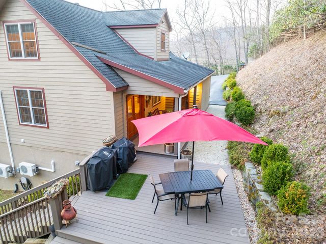 126 Moore Mountain Road, Vilas, NC 28692