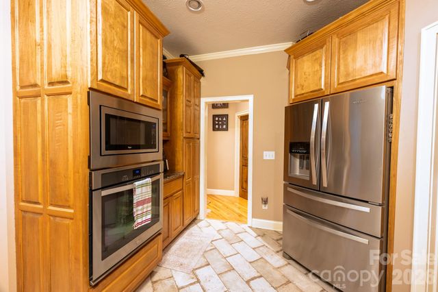 126 Moore Mountain Road, Vilas, NC 28692