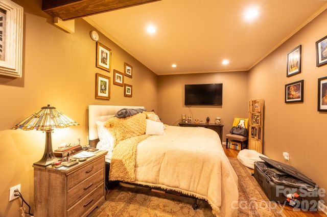 126 Moore Mountain Road, Vilas, NC 28692