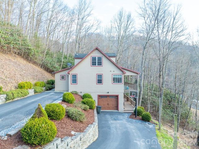 126 Moore Mountain Road, Vilas, NC 28692