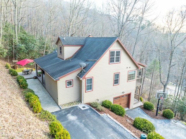 126 Moore Mountain Road, Vilas, NC 28692
