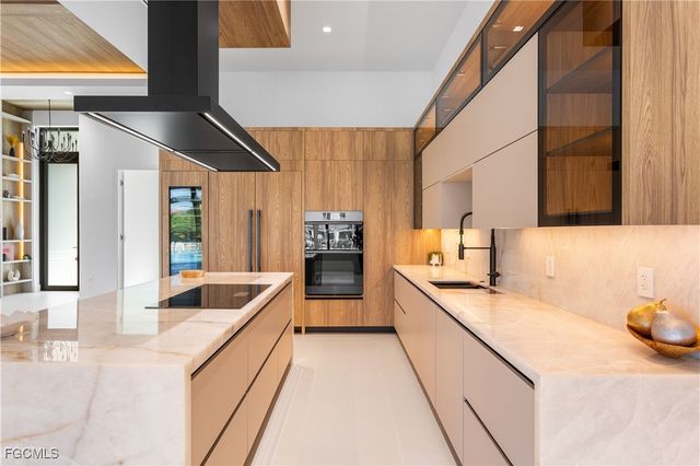 2529 SW 37th ST, Cape Coral, FL 33914