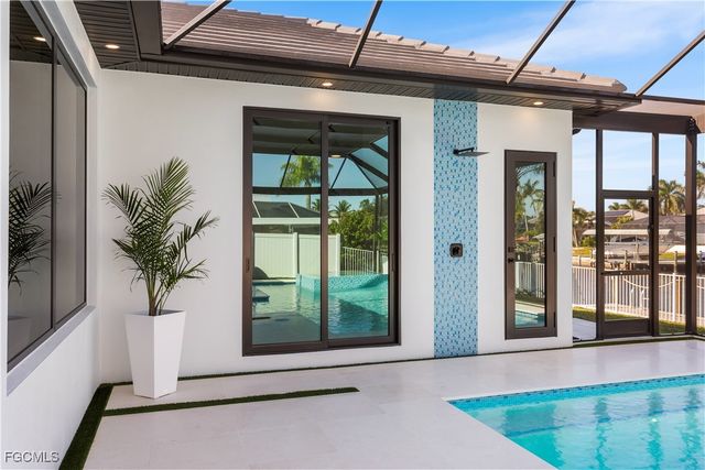 2529 SW 37th ST, Cape Coral, FL 33914