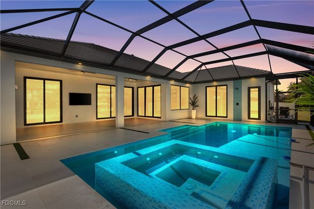 2529 SW 37th ST, Cape Coral, FL 33914