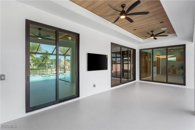 2529 SW 37th ST, Cape Coral, FL 33914