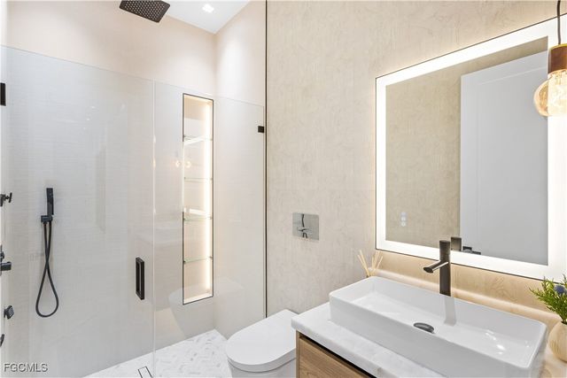 2529 SW 37th ST, Cape Coral, FL 33914