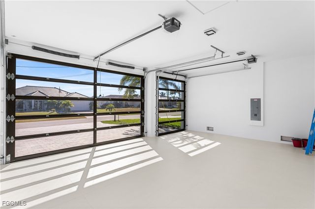 2529 SW 37th ST, Cape Coral, FL 33914