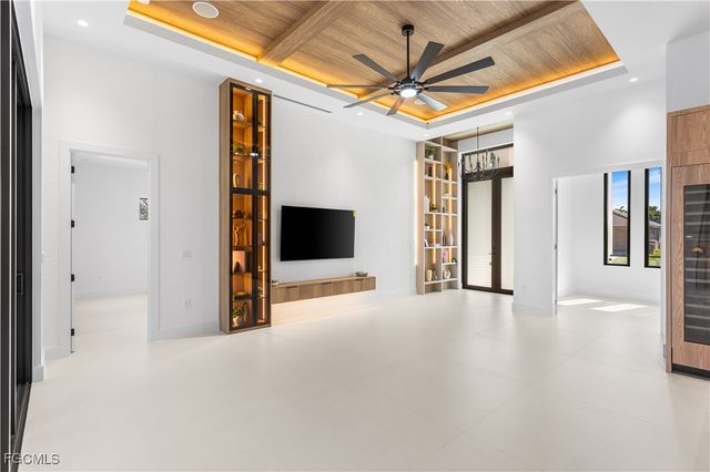 2529 SW 37th ST, Cape Coral, FL 33914