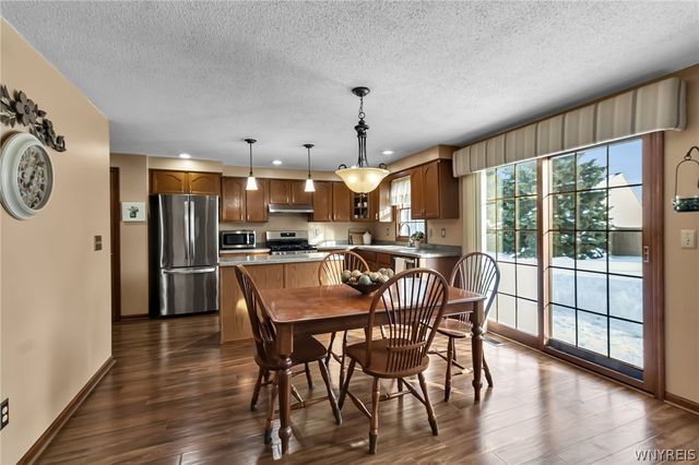 45 Woodgate Drive, Lancaster, NY 14086