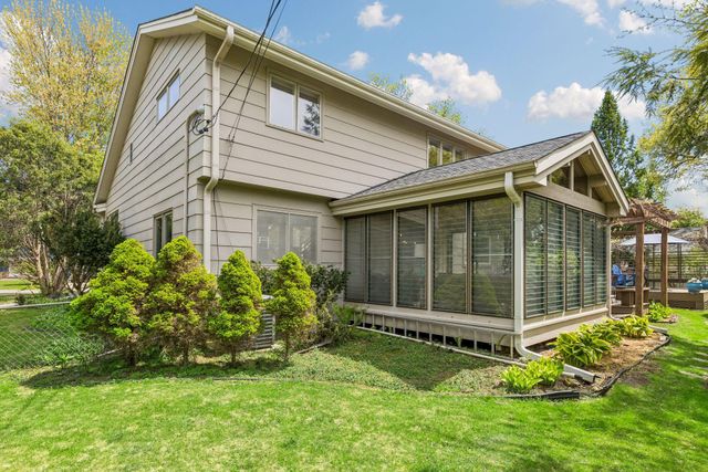5512 Goya Lane, Edina, MN 55436