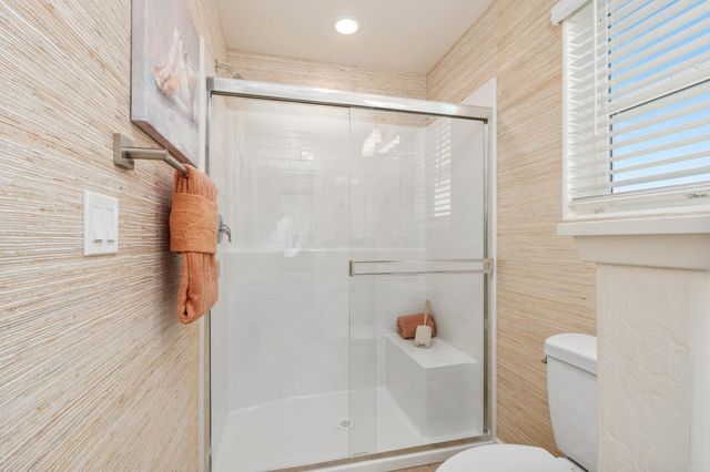 1528 Vintage Lane, Clovis, CA 93619