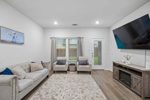 3719 Mildren Bend, Crandall, TX 75114
