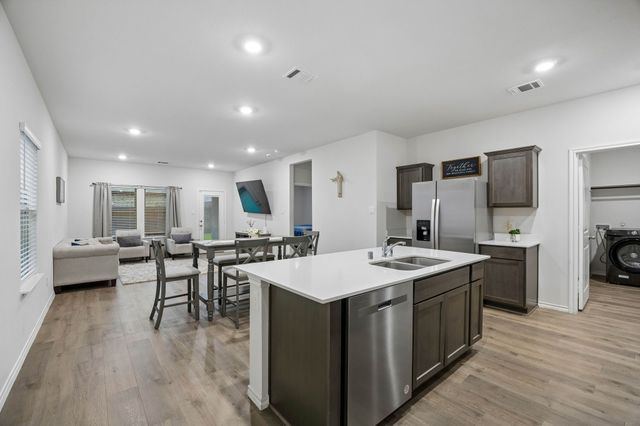 3719 Mildren Bend, Crandall, TX 75114