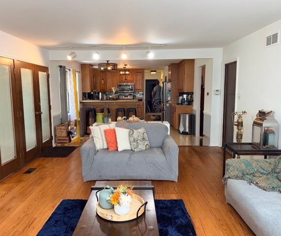 3037 Kathleen Lane, Flossmoor, IL 60422