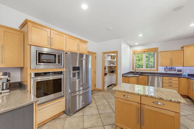 W266N6696 Beacon Hills DRIVE, Lisbon, WI 53089