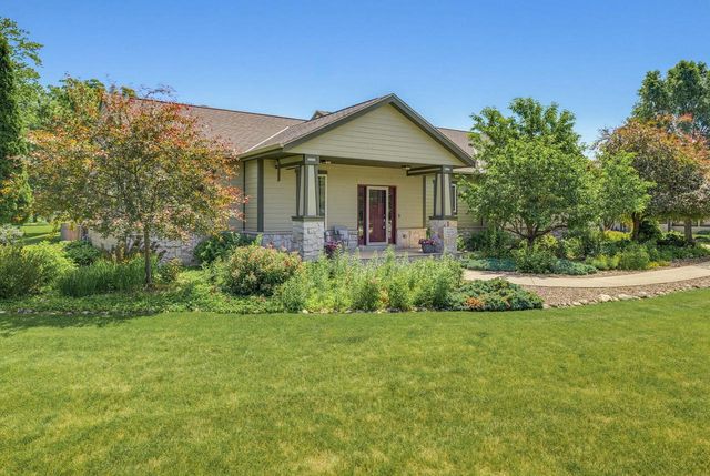 W266N6696 Beacon Hills DRIVE, Lisbon, WI 53089