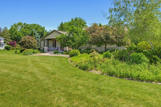 W266N6696 Beacon Hills DRIVE, Lisbon, WI 53089