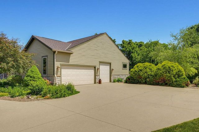 W266N6696 Beacon Hills DRIVE, Lisbon, WI 53089