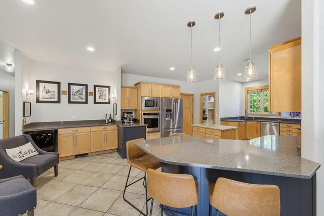 W266N6696 Beacon Hills DRIVE, Lisbon, WI 53089