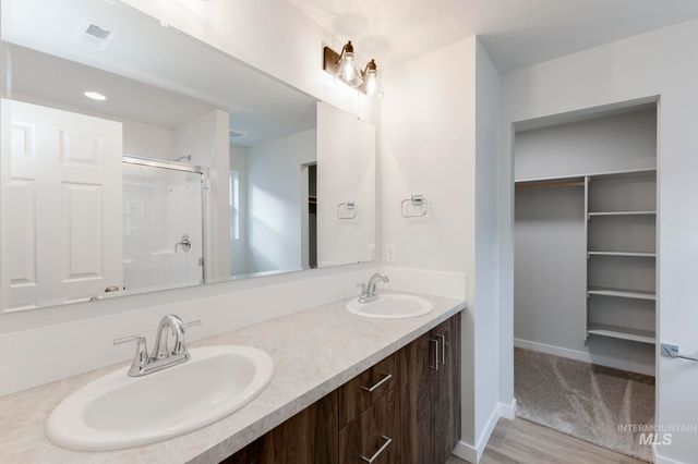 2965 W Animas Creek Dr, Kuna, ID 83634