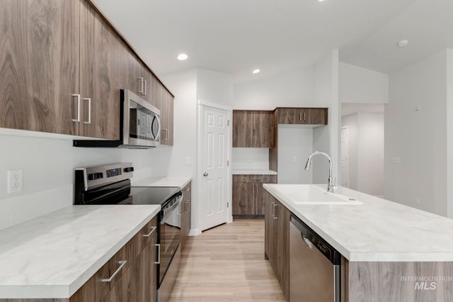 2965 W Animas Creek Dr, Kuna, ID 83634