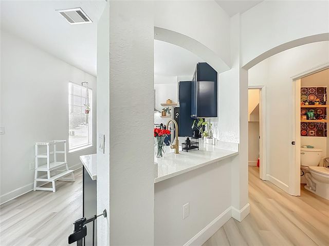107 VISTA VERDI CIRCLE 205, Lake Mary, FL 32746