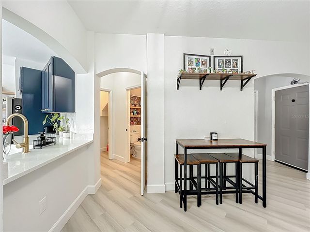107 VISTA VERDI CIRCLE 205, Lake Mary, FL 32746