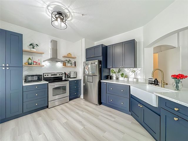 107 VISTA VERDI CIRCLE 205, Lake Mary, FL 32746
