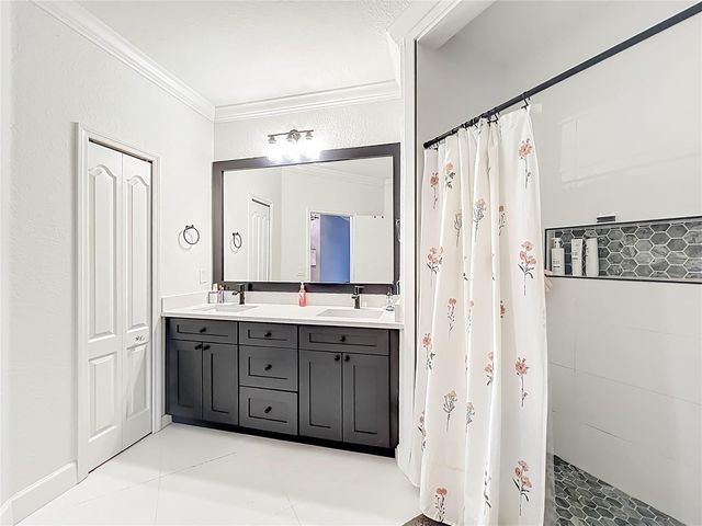107 VISTA VERDI CIRCLE 205, Lake Mary, FL 32746
