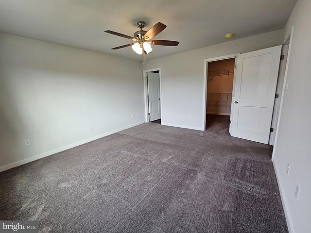 47 BOBBI CT, Berkeley Springs, WV 25411