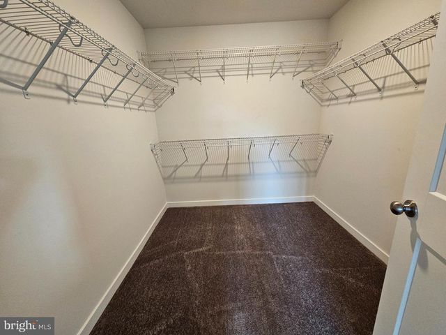 47 BOBBI CT, Berkeley Springs, WV 25411