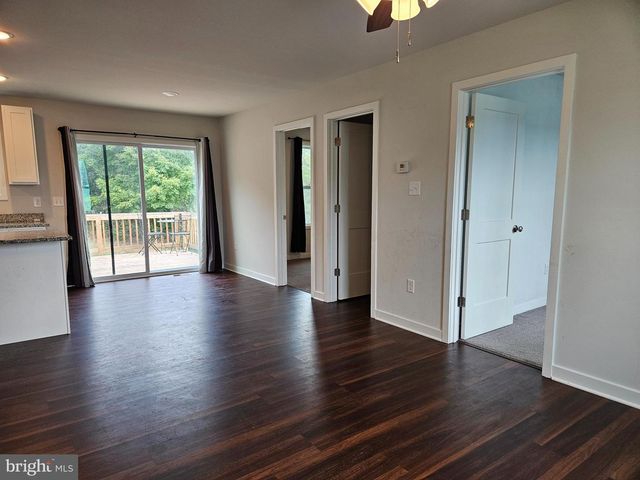 47 BOBBI CT, Berkeley Springs, WV 25411