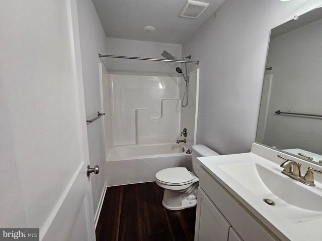 47 BOBBI CT, Berkeley Springs, WV 25411