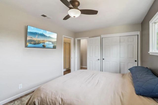 915 Crest View Dr, Vista, CA 92081