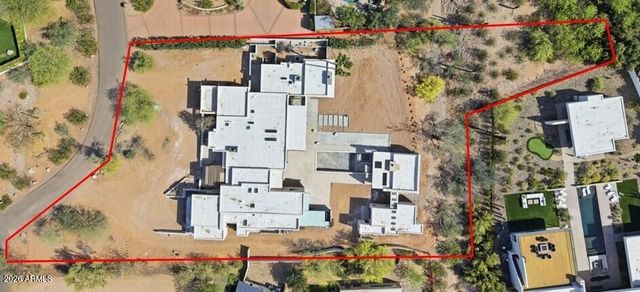 5709 N Harding Drive, Paradise Valley, AZ 85253